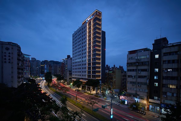 見潭璞旅 Boutech Jiantan Hotel