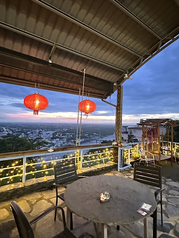 星空部落景觀餐廳附設宴會廳，室內包廂.夜景.泡茶.下午茶