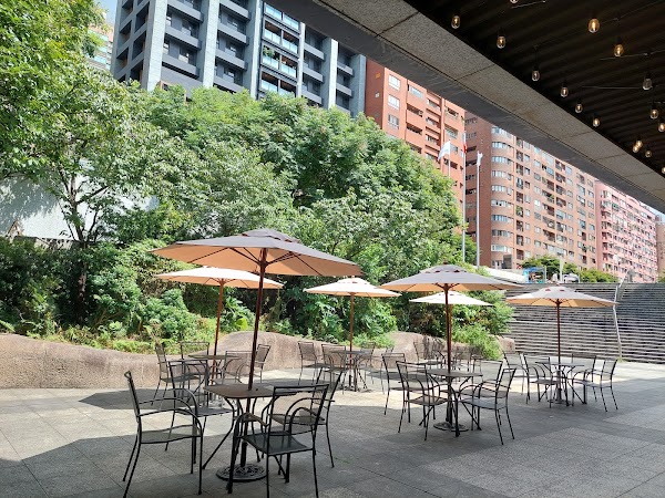 布納咖啡館 中和公園館