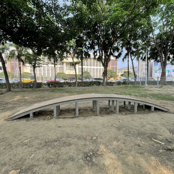 南瀛綠都心寵物運動公園