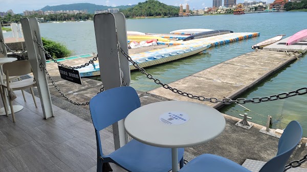 Shoreline Coffee & Roaster ｜海岸線咖啡_蓮潭店