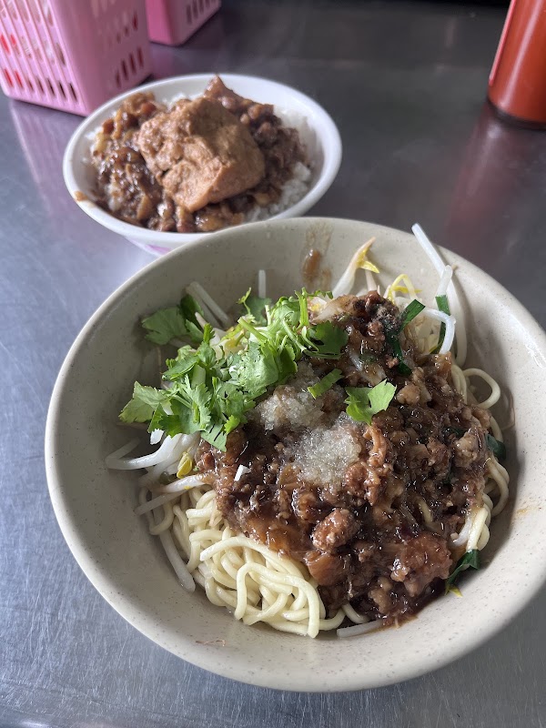 阮ㄟ厝大腸蚵仔麵線