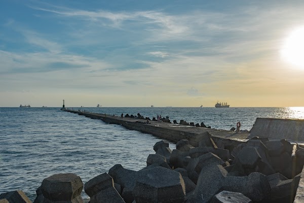 西子灣海水浴場