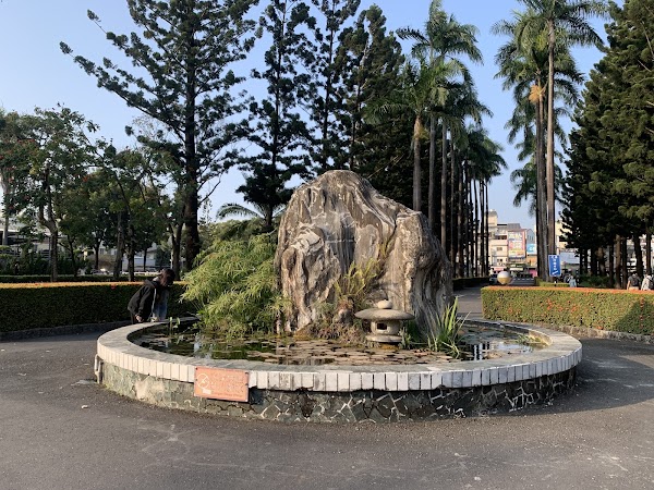 屏商校區 入口大圓環