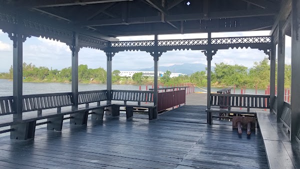 埤邊涼亭