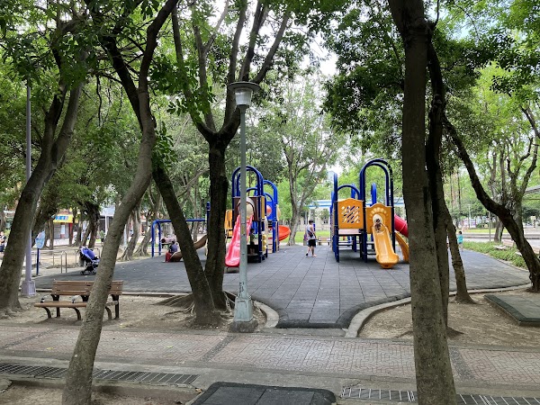 板橋區崑崙公園