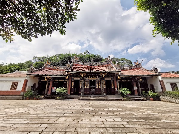 劍潭古寺