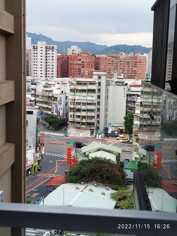 首都大飯店松山館