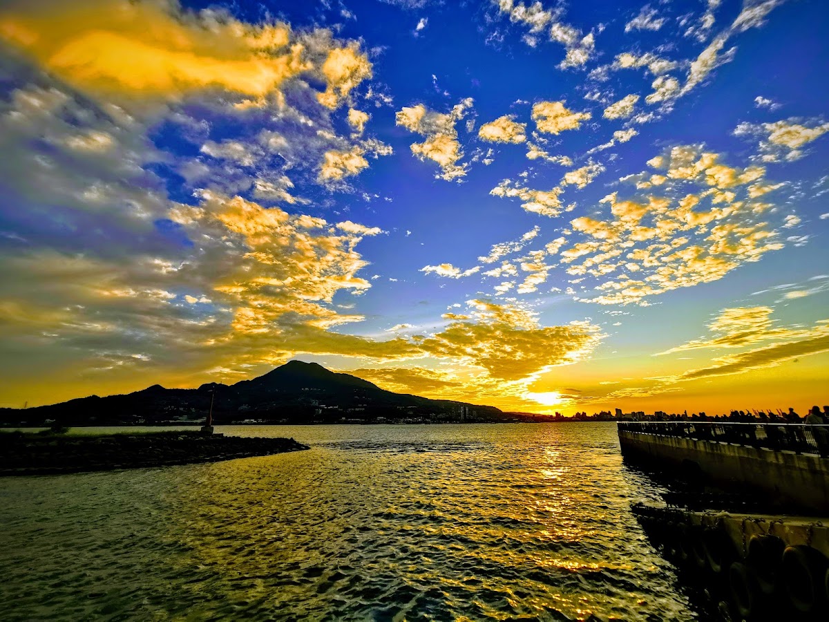 淡水金色水岸